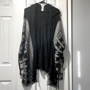 Garage Cardigan with Geometric Design